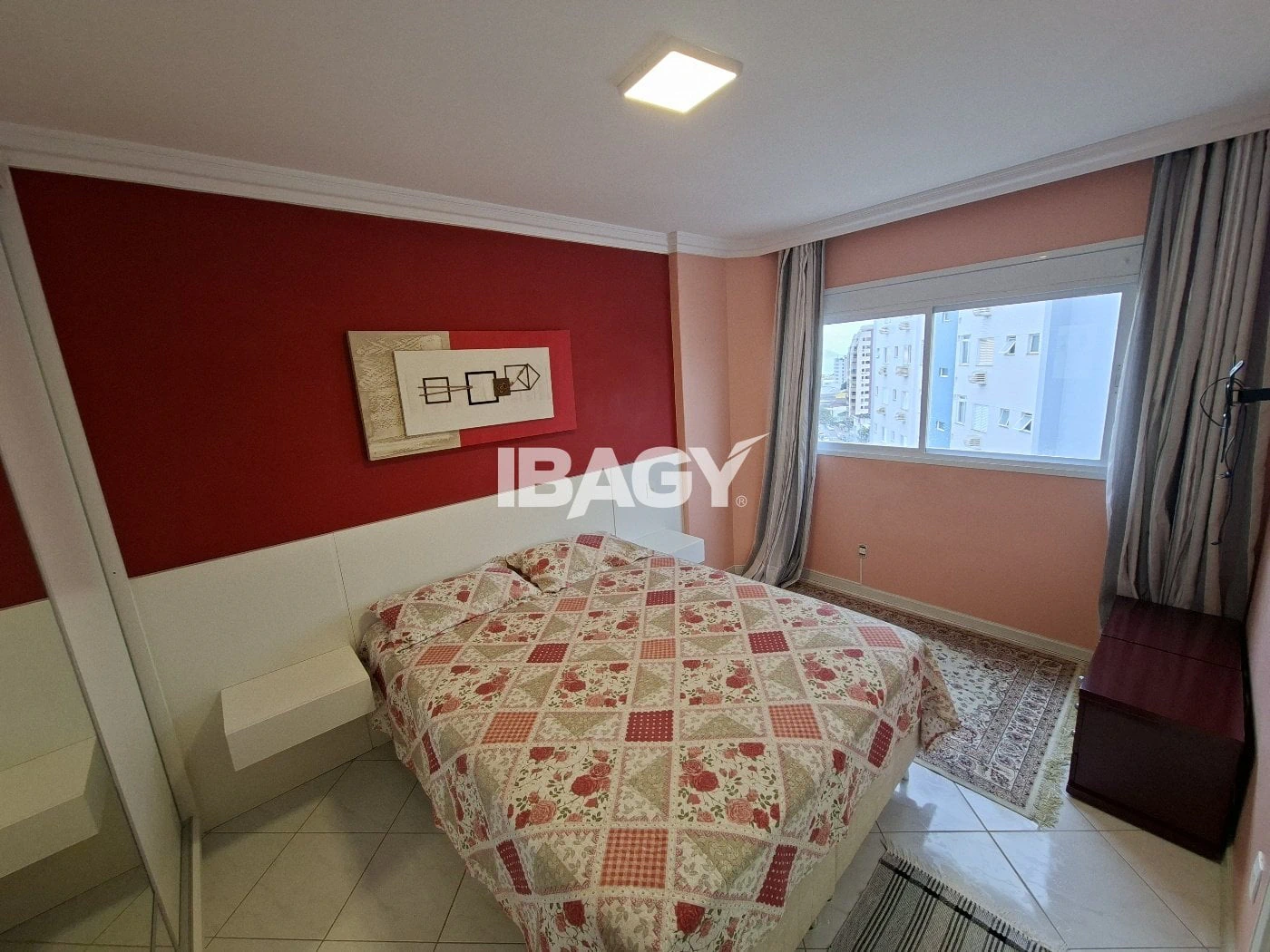 3-bedroom apartment with a bathtub in Florianópolis — photo 4