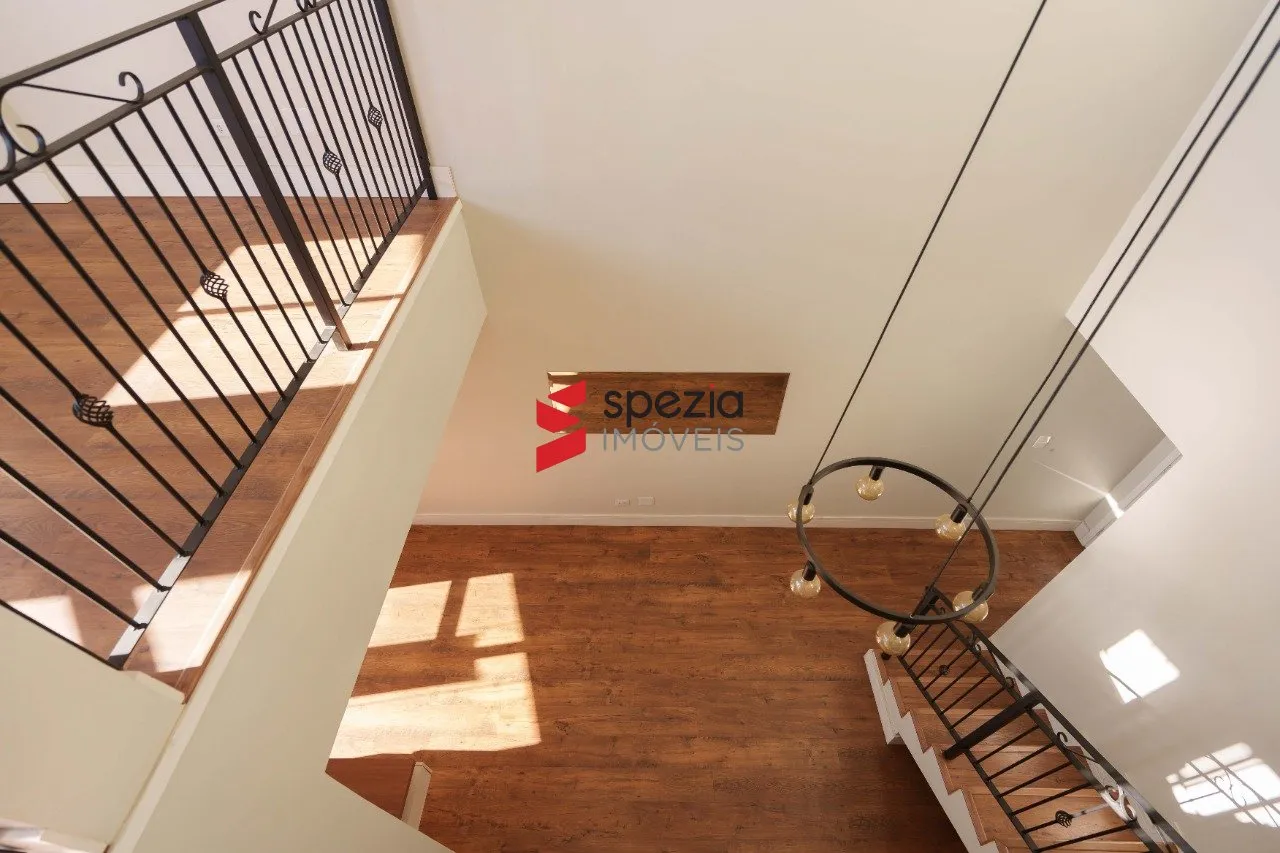 Duplex rental unit with 3 bedrooms and 3 bathrooms — photo 21