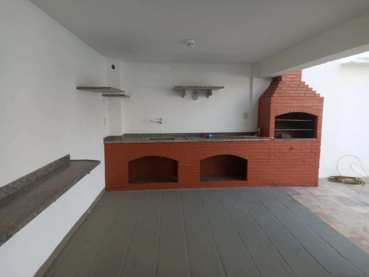 Rental house with 4 bedrooms and 5 bathrooms plus 98 m² — photo 6