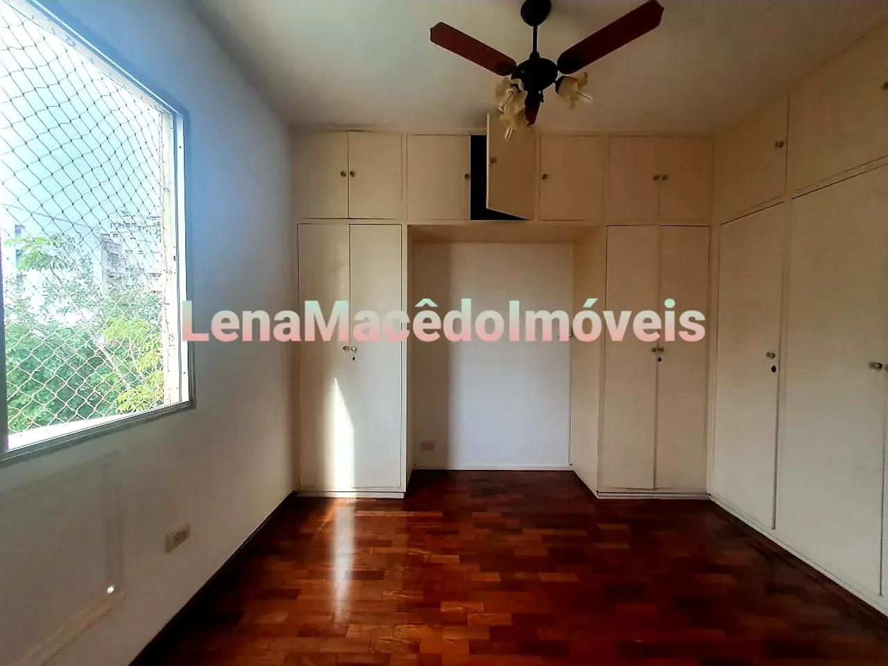 4-bedroom apartment with balcony and 1 parking space — photo 23