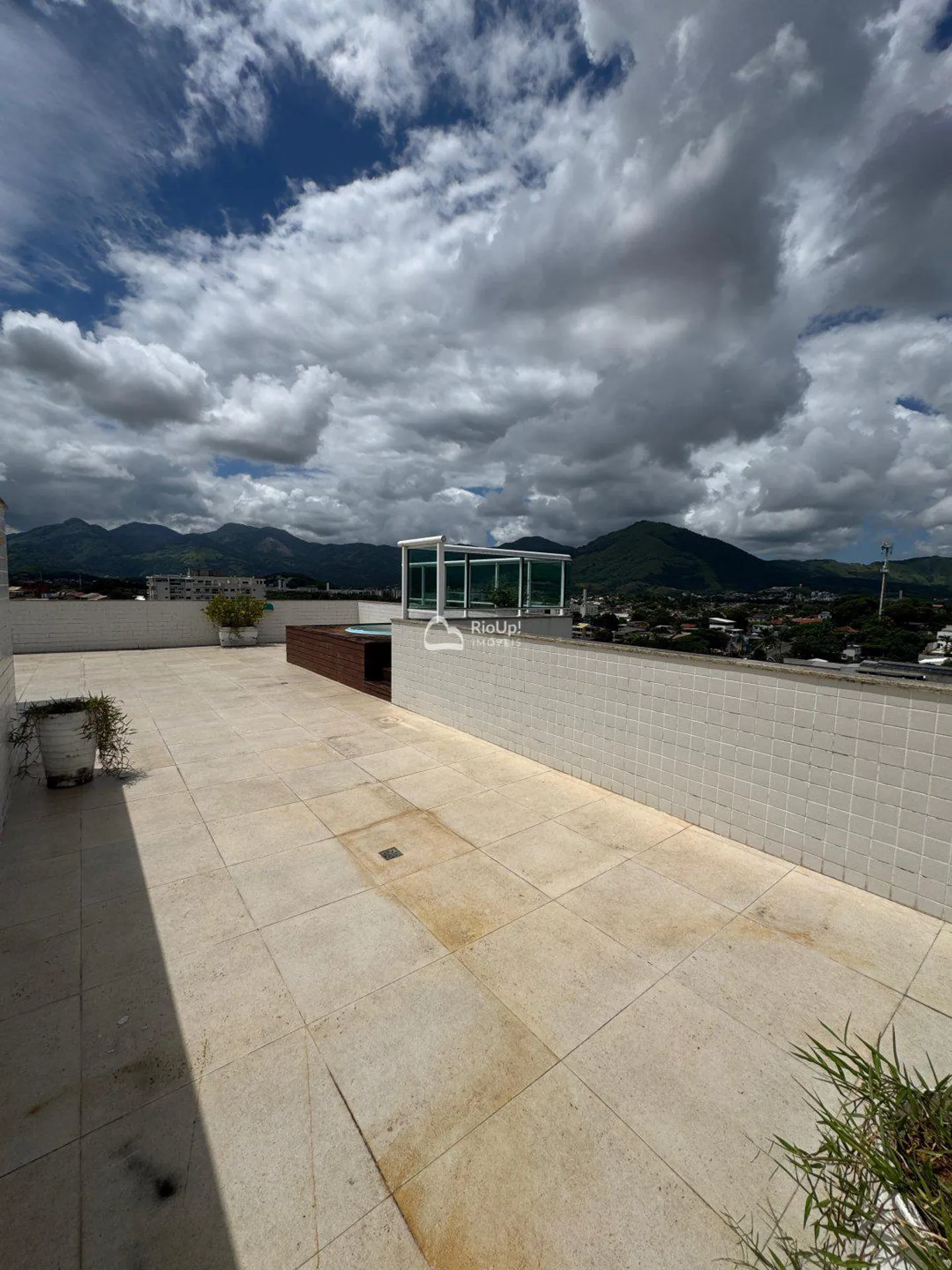 Apartment, 246 m², with a grill on the balcony — photo 34