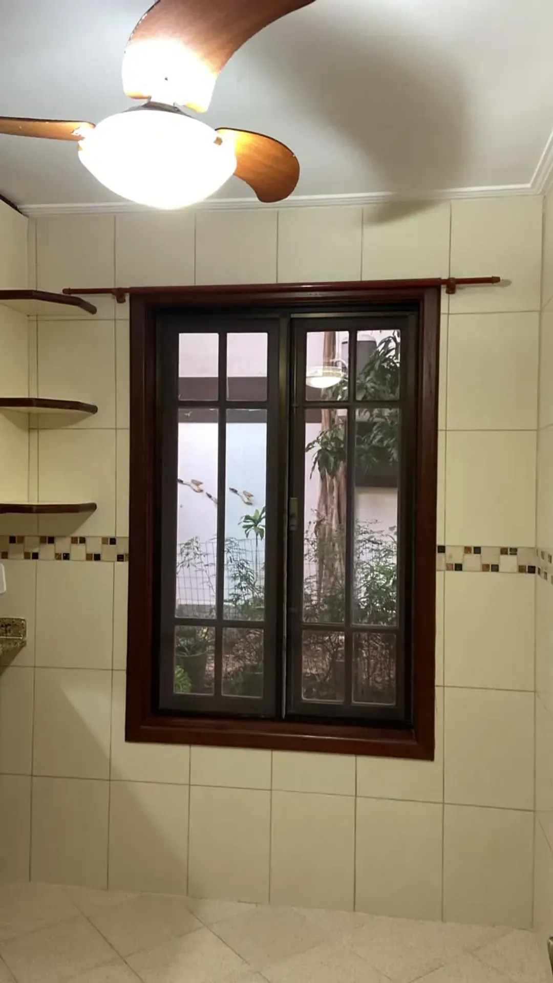 317 m² house with 3 suites, balcony grill and 3 parking — photo 21