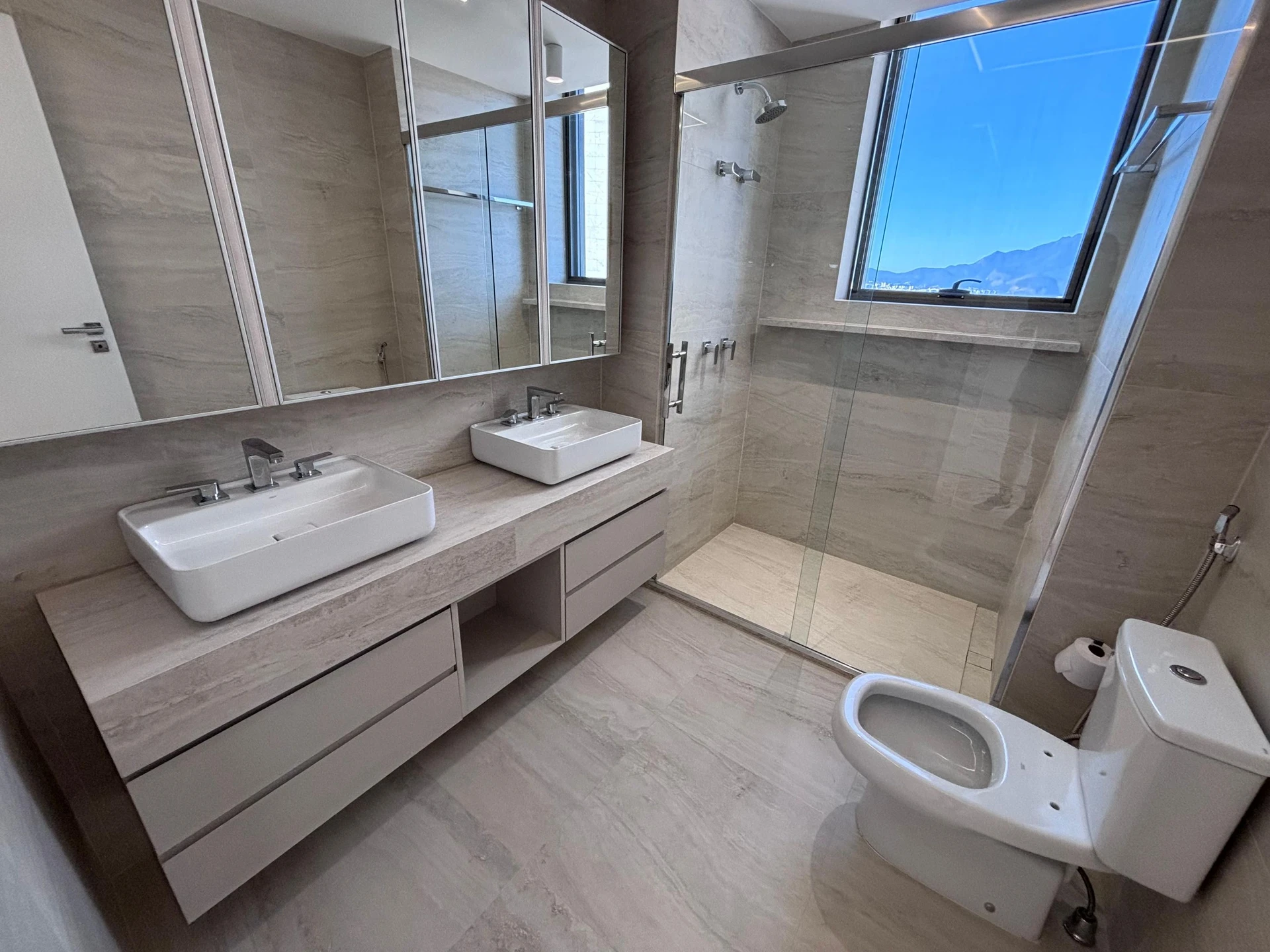 Apartamento com 4 suítes e varanda, 3 vagas — photo 47