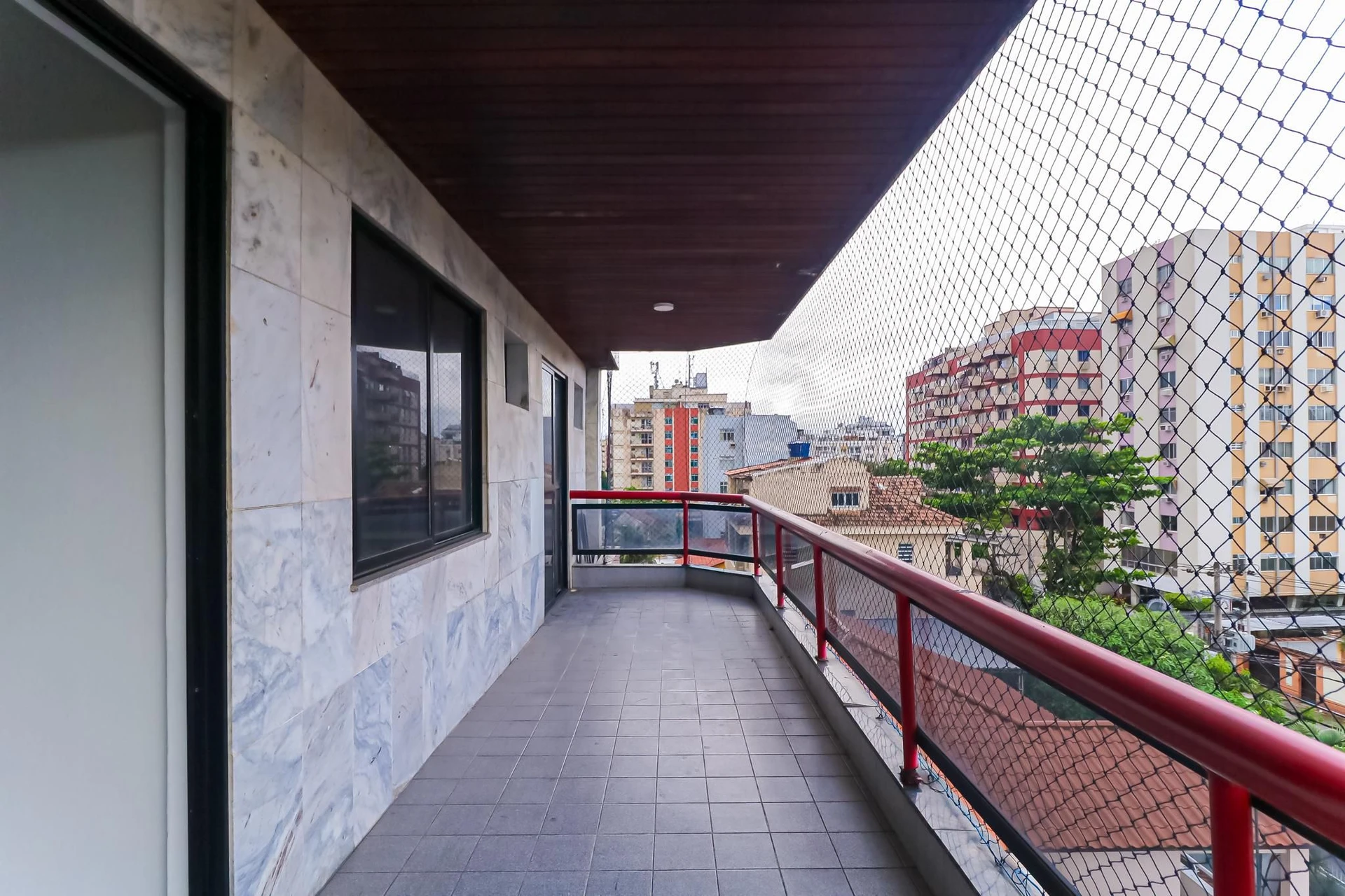 Квартира 131 м² с грилем на балконе и видом на горы — photo 4