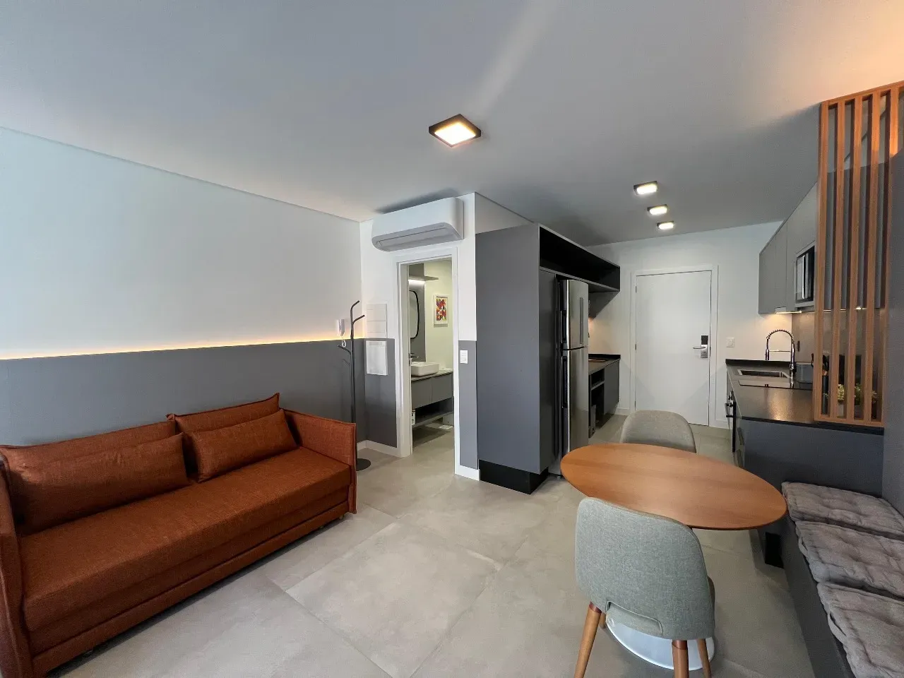 Apartamento mobiliado de 42 m² com cozinha aberta — photo 24