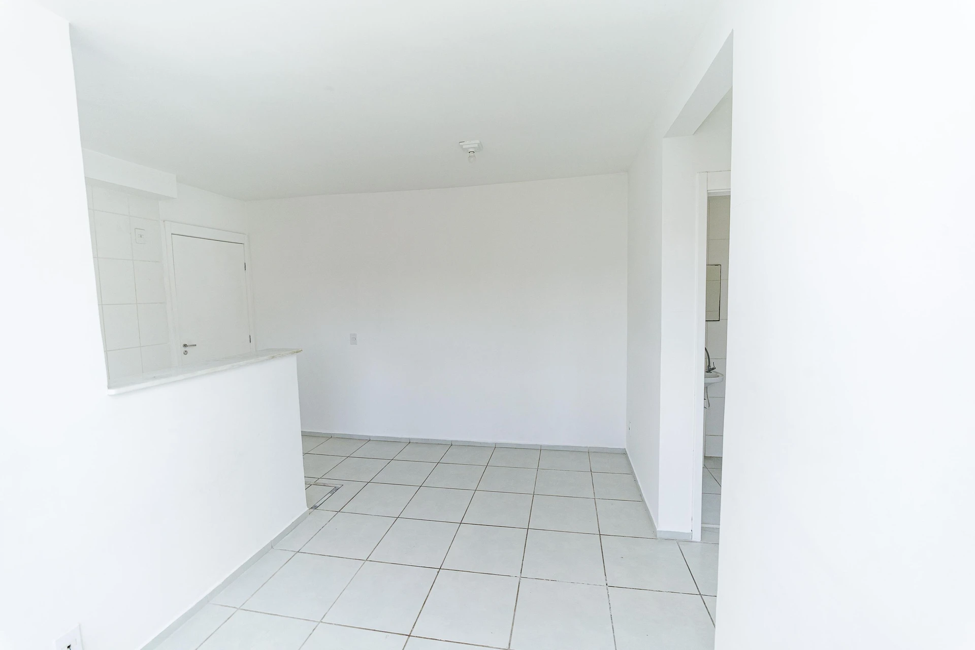 Apartamento de 2 quartos em condomínio com piscina — photo 10
