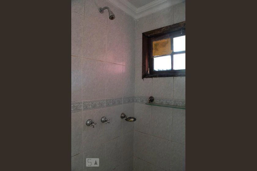 Будинок: 4 спальні, 1 з власною ванною кімнатою, 398 м² — photo 2