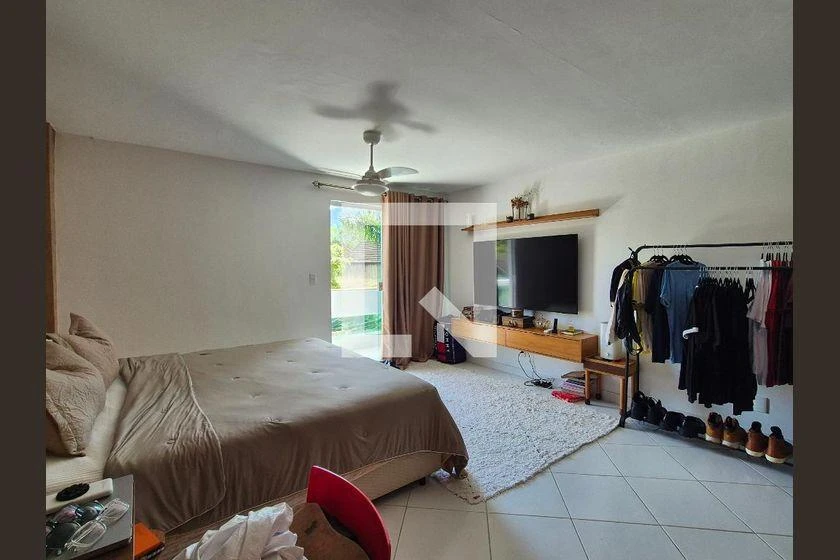 Rentable house with 4 en-suite bedrooms and 320 m² — photo 9