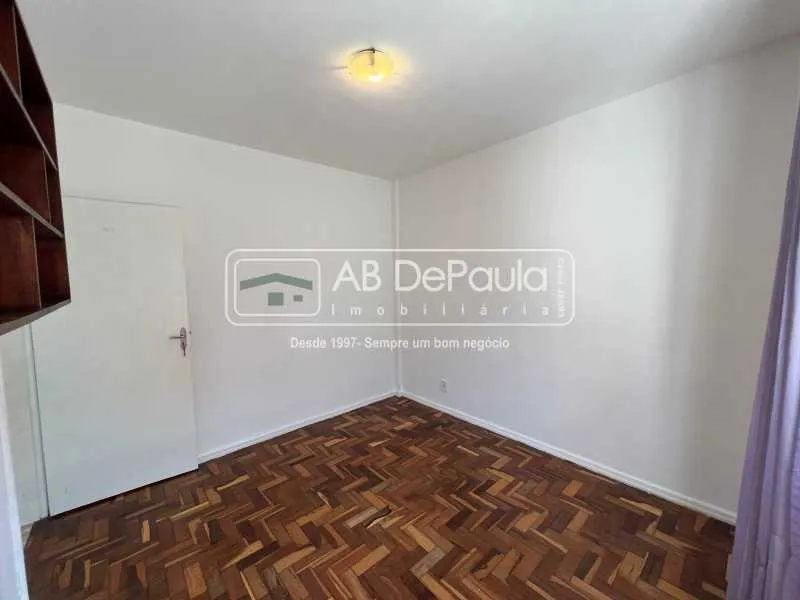Apartment on the 3rd floor with wood or laminate floors — photo 14
