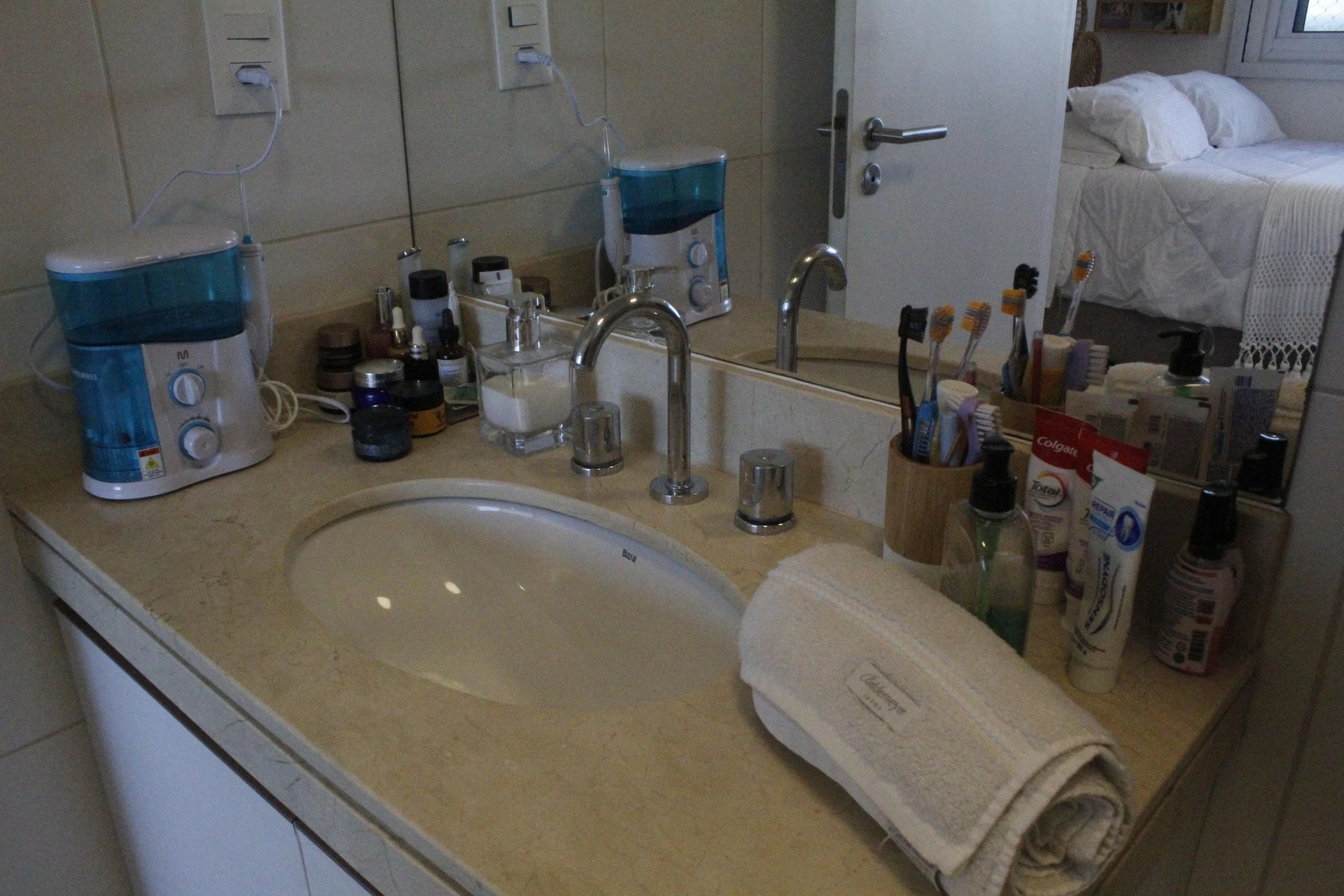 Glass-enclosed balcony in a 3-bedroom apartment, 115 m² — photo 14