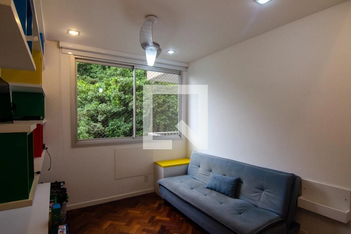 Furnished apartment, 166 m², with floor-to-ceiling windows — photo 41