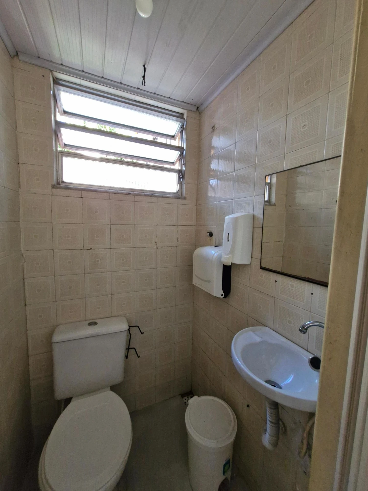 Furnished house with 3 bedrooms, balcony and private garden — photo 29