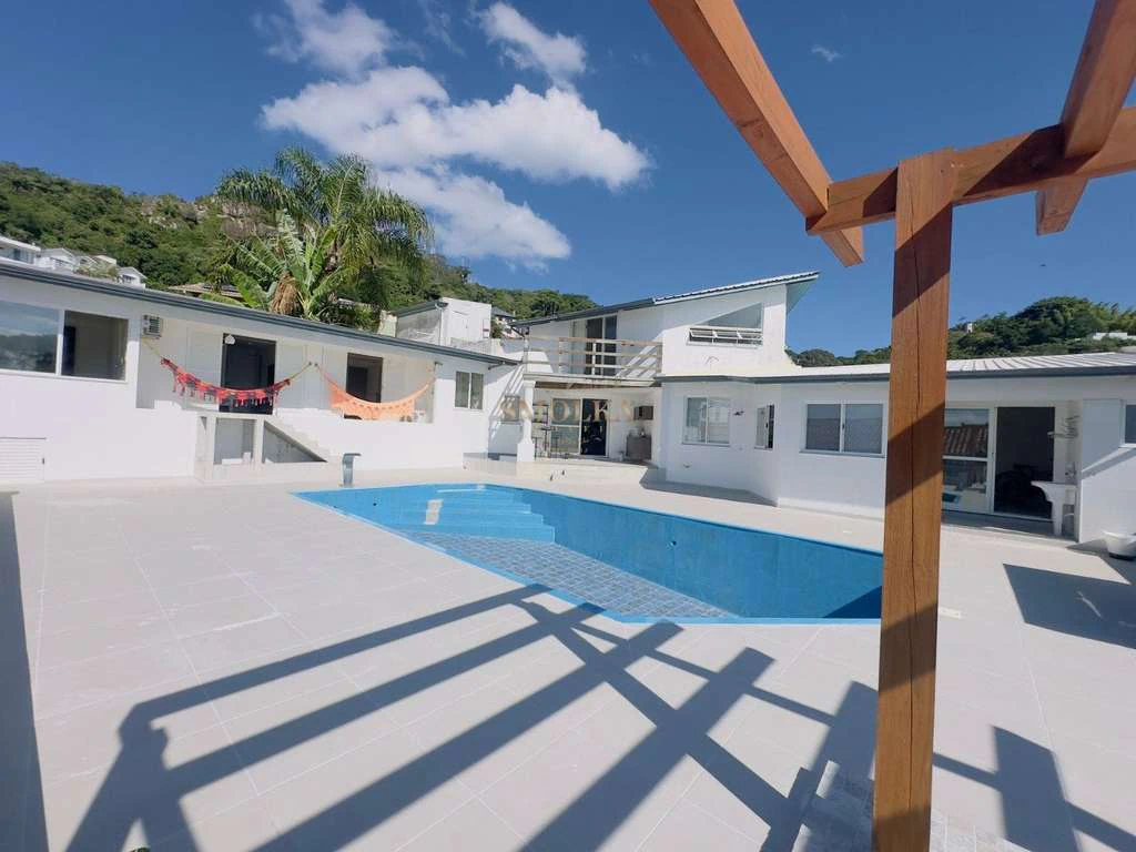 Casa sin amueblar con 4 suites y 5 baños — photo 3