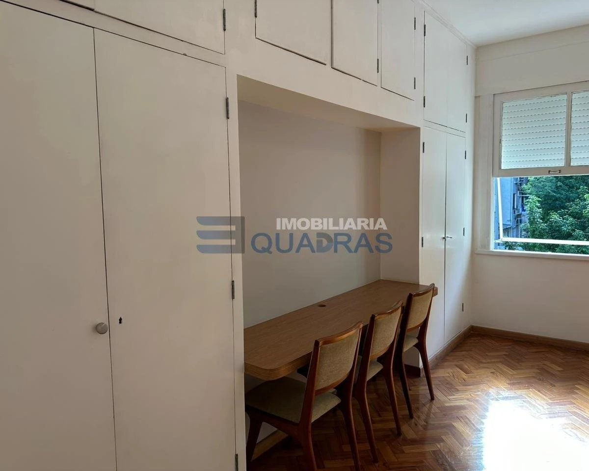 4-bedroom apartment with a home office in Rio de Janeiro — photo 28