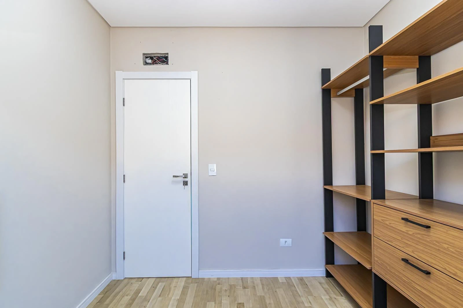 Casa, 92 m², con balcón cerrado con vidrio — photo 24