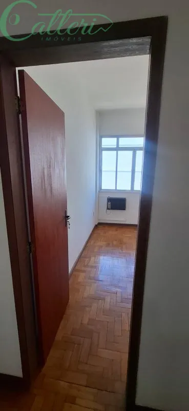 Apartment, 64 m², with wood or laminate floors — photo 20