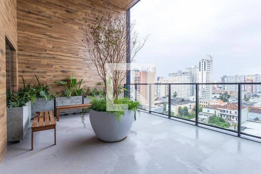 Furnished 1-bedroom apartment with 24 m² and floor-to-ceiling windows — photo 14