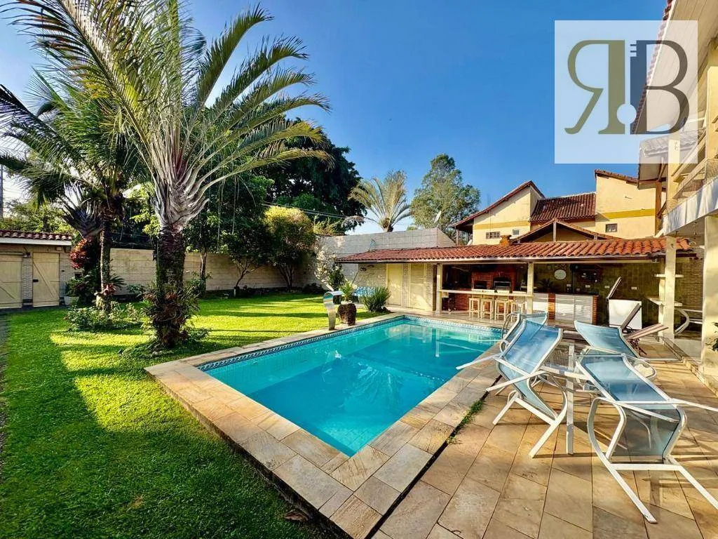 Furnished house with 5 bedrooms and 532 m² — photo 3