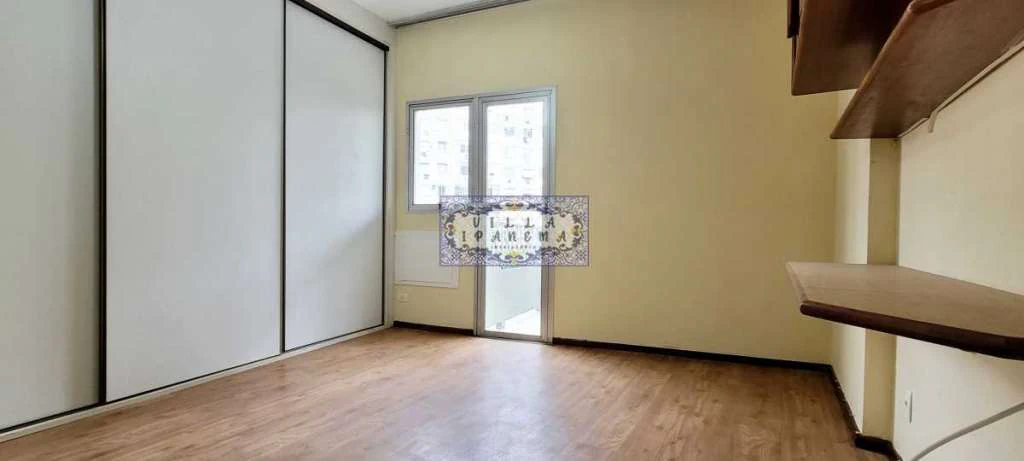 129 m² apartment with 3 bedrooms and a balcony — photo 12