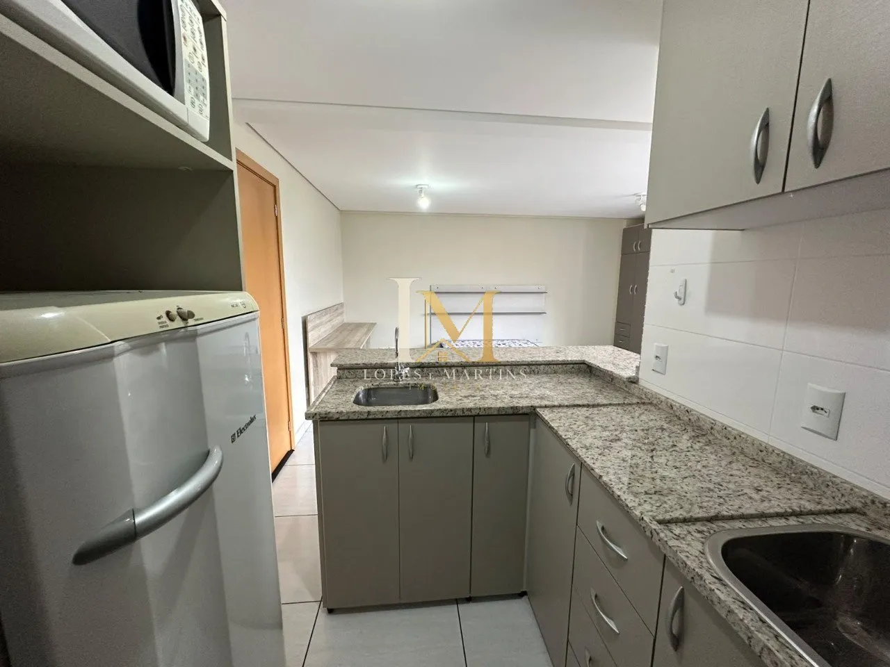 One-bedroom apartment with a home office in Curitiba — photo 10