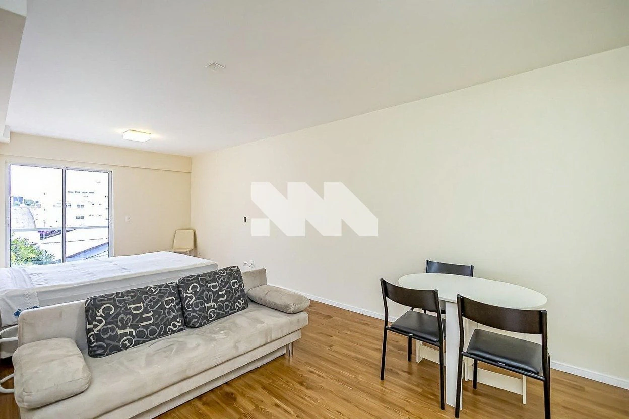 Furnished one-bedroom, 44 m² apartment in Curitiba — photo 3