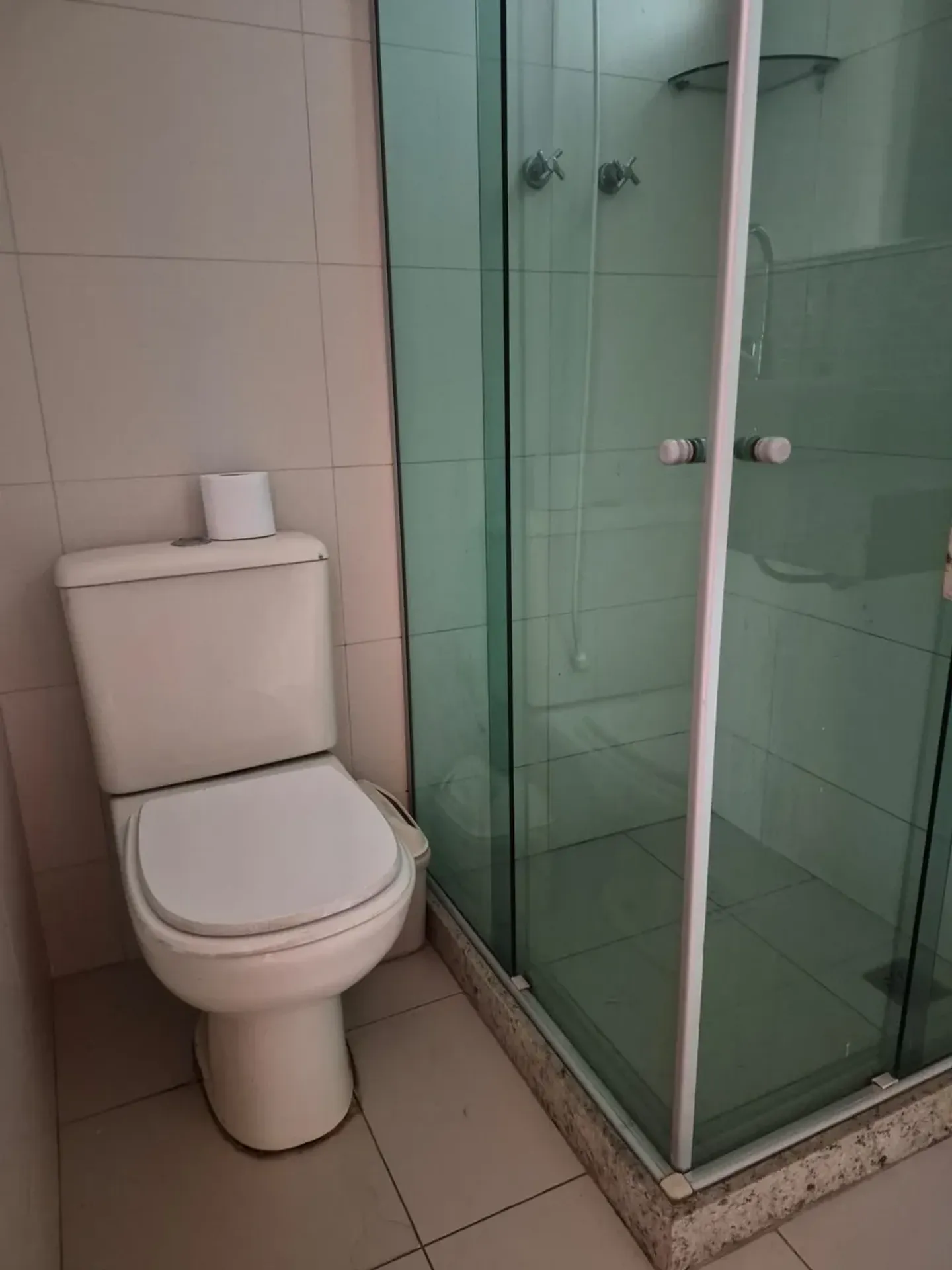 Unfurnished house with 4 bedrooms and 4 bathrooms and pool — photo 21