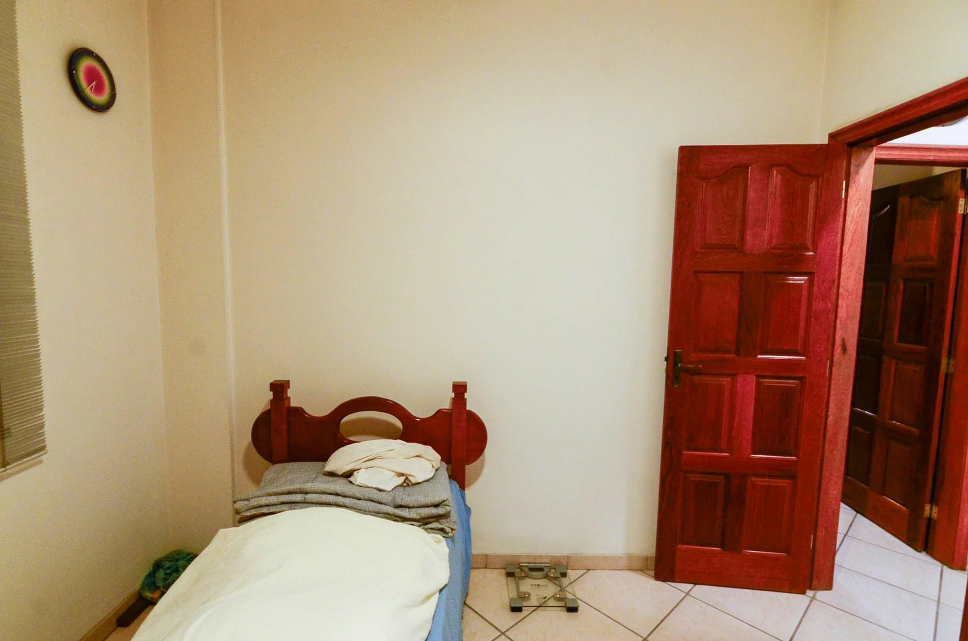 Furnished 2-bedroom apartment with a gas stove — photo 19