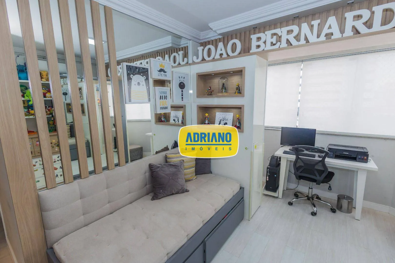 Furnished 4-bedroom apartment with open-plan kitchen — photo 29