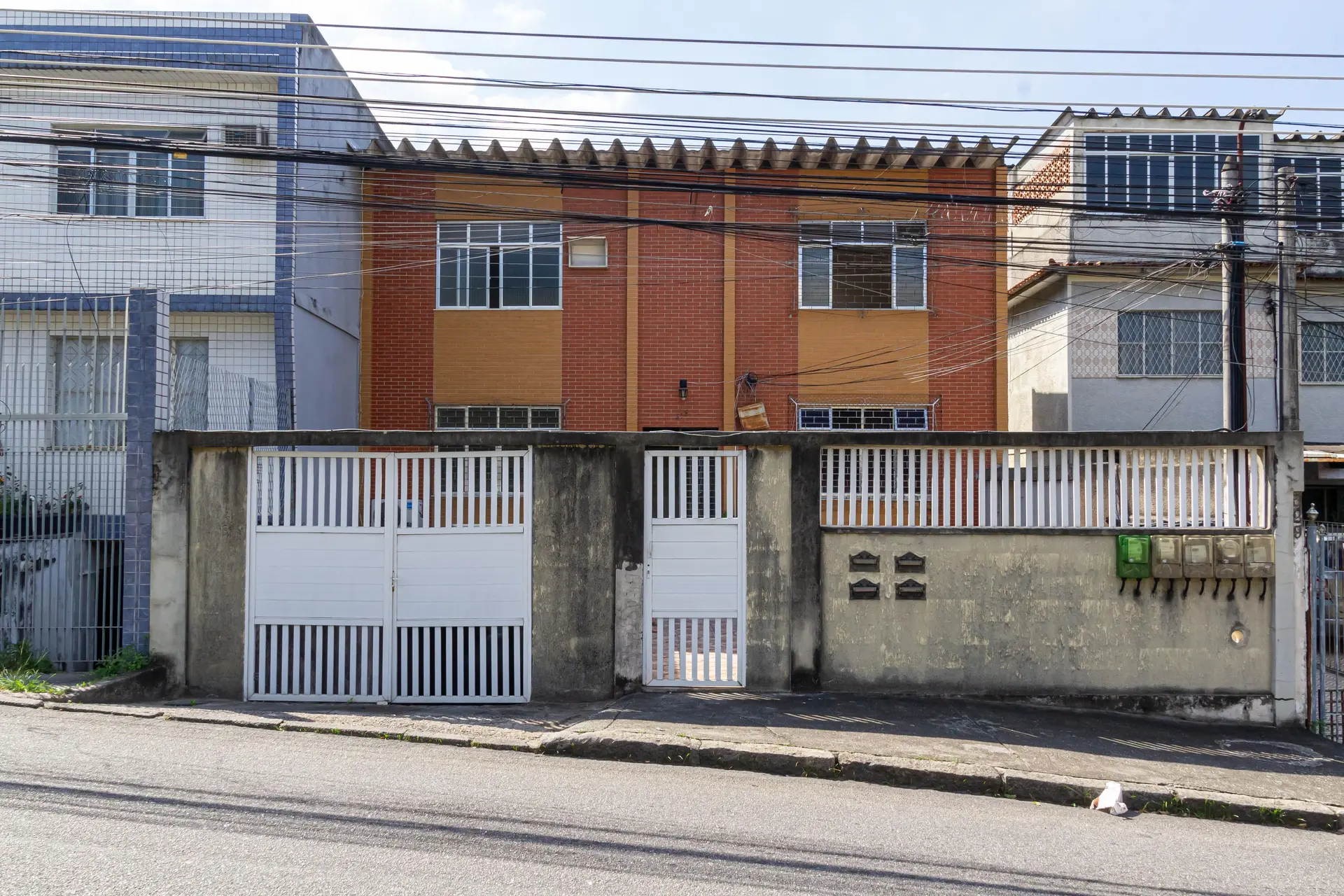 2-bedroom rental apartment with 1 bathroom and parking — photo 47