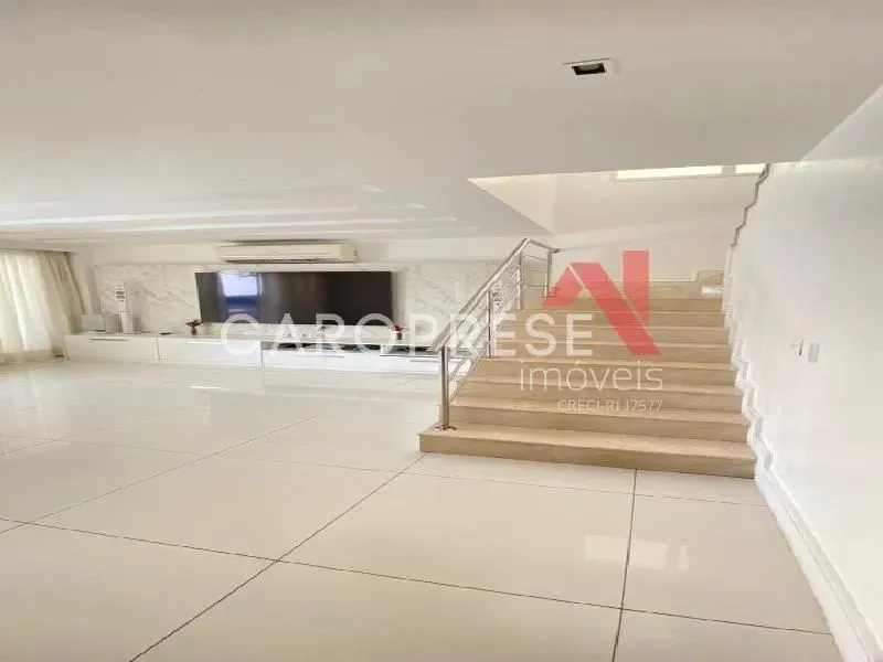 Casa com 4 quartos e 5 banheiros, com 2 vagas — photo 3