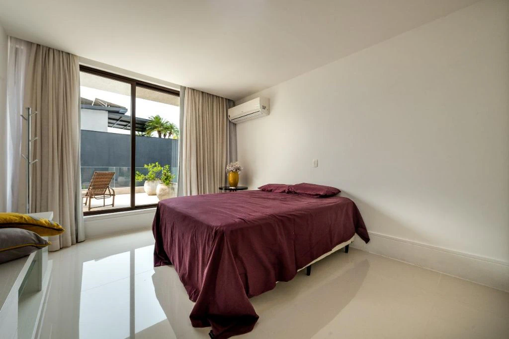 Casa mobiliada com 5 suítes e 465 m², 2 vagas — photo 33