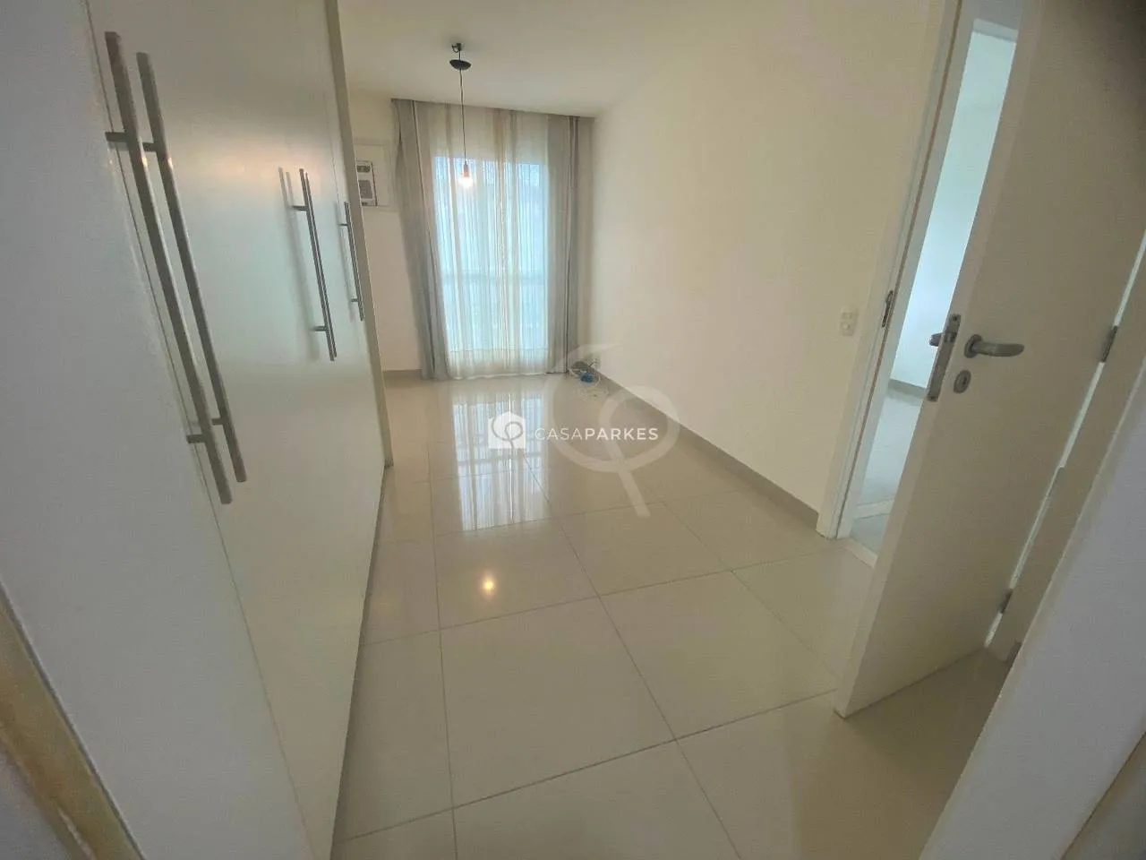 Apartment on the 9th floor with a glass-enclosed balcony — photo 19