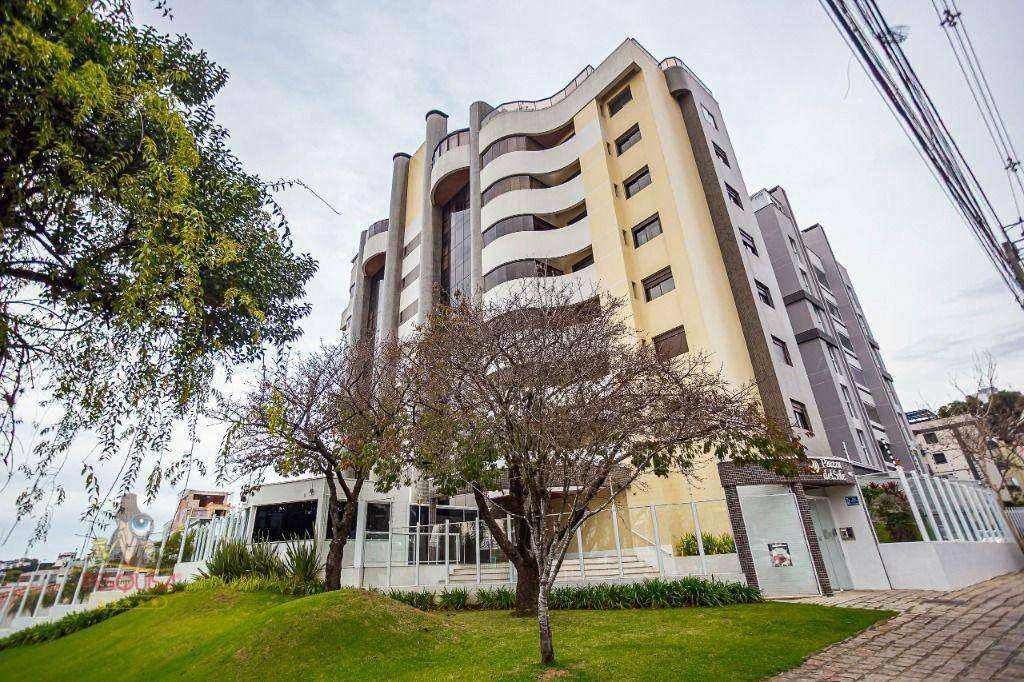 Apartamento de 4 dormitórios com 189 m² e churrasqueira privativa — photo 3