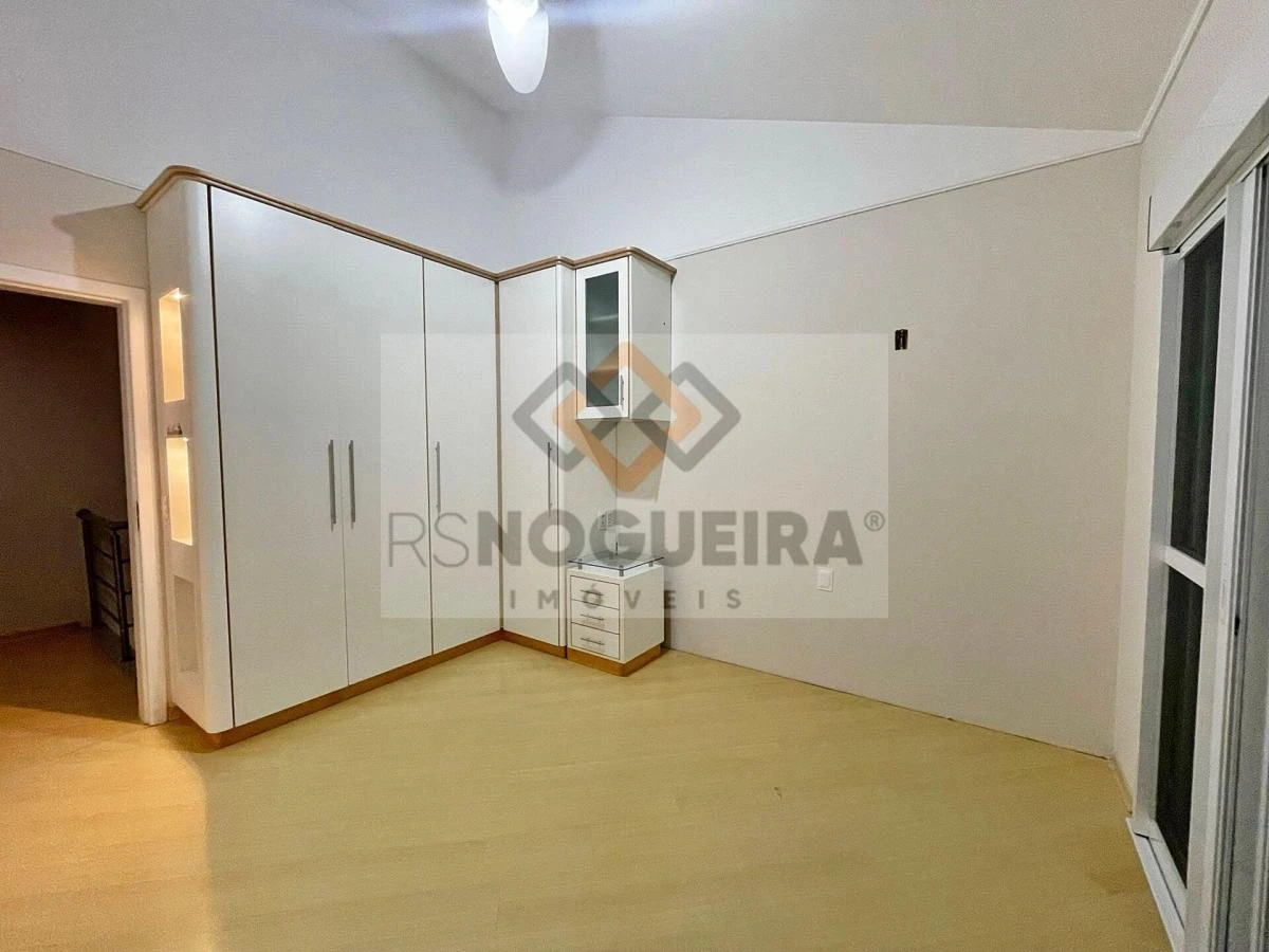 Furnished house, 317 m², with a bathtub — photo 15