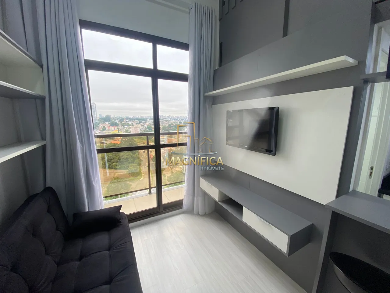 Estudio amueblado de 32 m² con plaza y balcón — photo 6