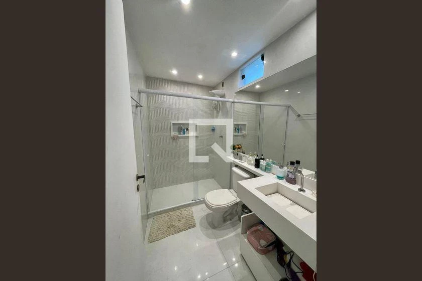 Furnished apartment, 492 m², with a glass-enclosed balcony — photo 45