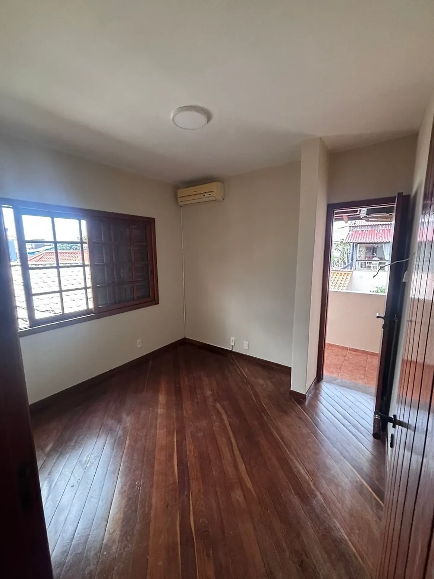 Rental house with 3 bedrooms and 360 m² — photo 15