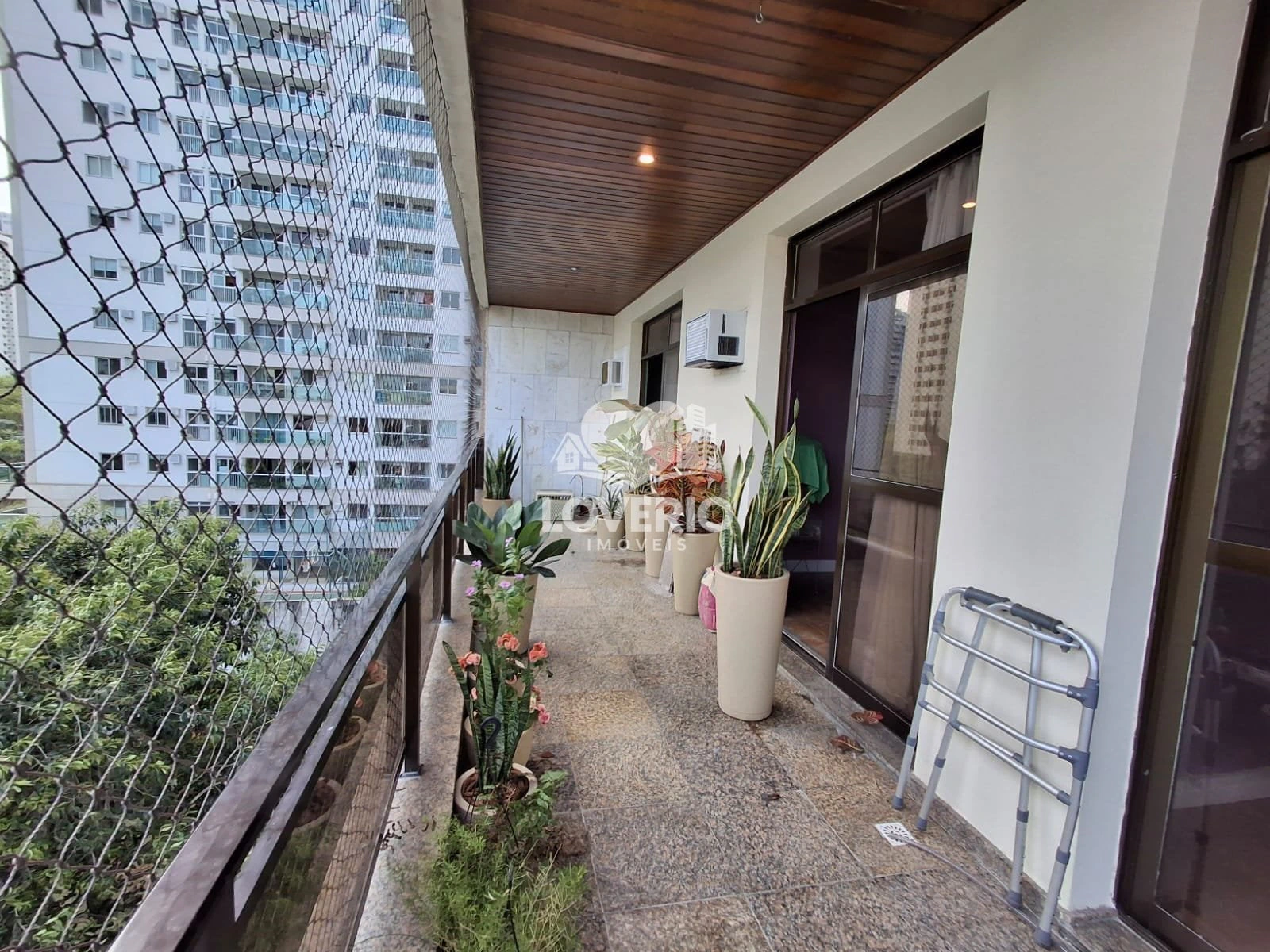 4-bedroom apartment with a private BBQ — photo 16