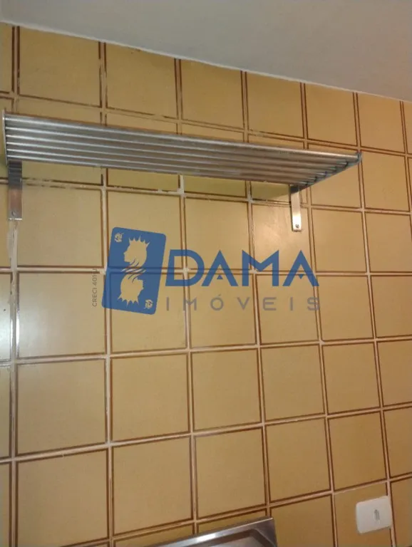 Apartamento com 3 quartos e área de lavanderia — photo 23