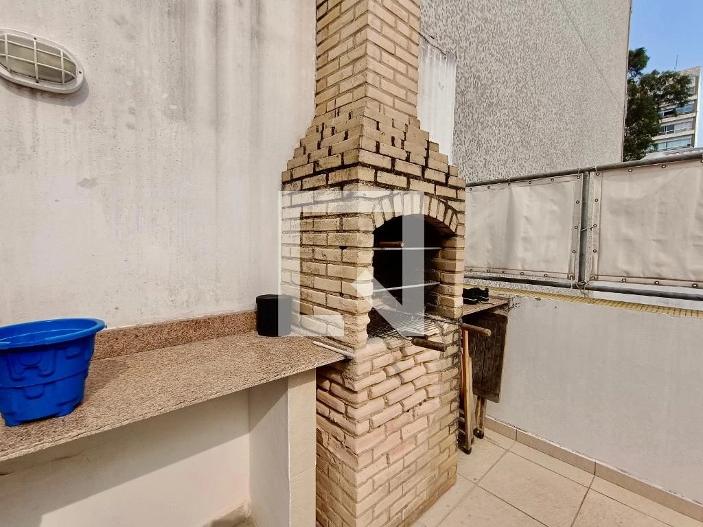 Furnished apartment with private yard and BBQ — photo 75