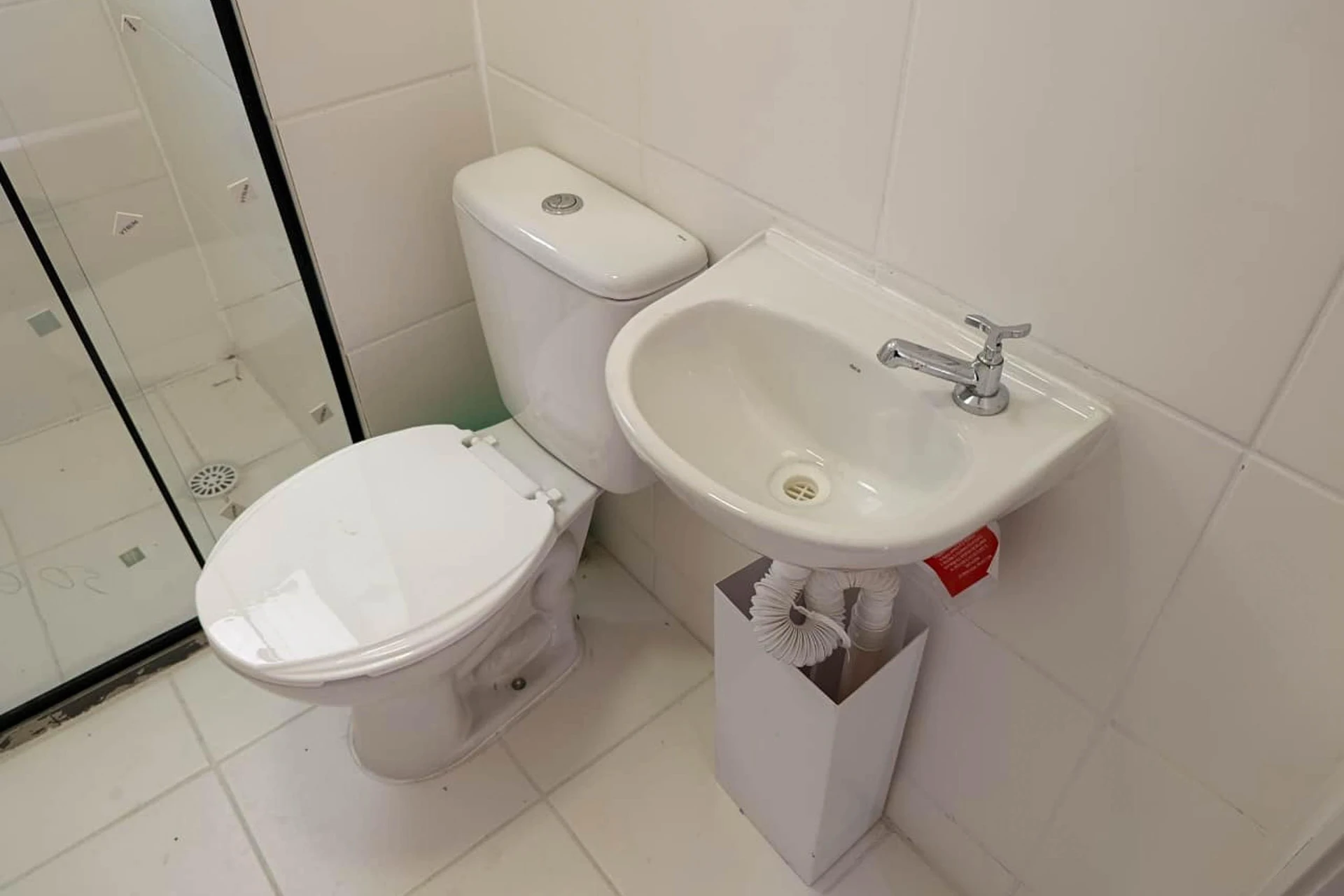Незмебльована квартира з 2 спальнями, 1 ванною і кухнею окремо — photo 10