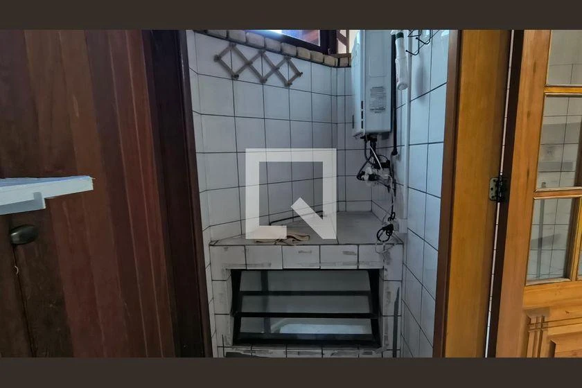 Sobrado em condomínio com 3 suítes e varanda de vidro — photo 50