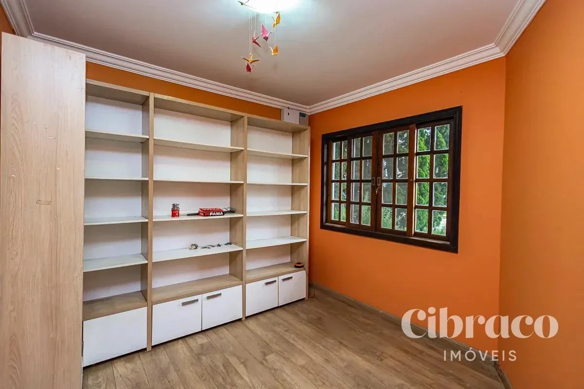 Ванна та 4 спальні: будинок 327 м² — photo 47