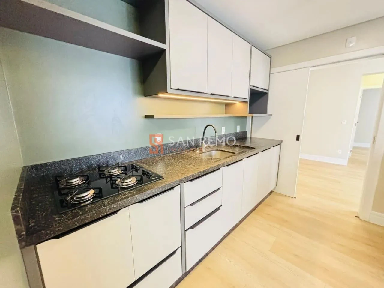 Apartamento de 2 quartos com máquina de lavar, Agronômica