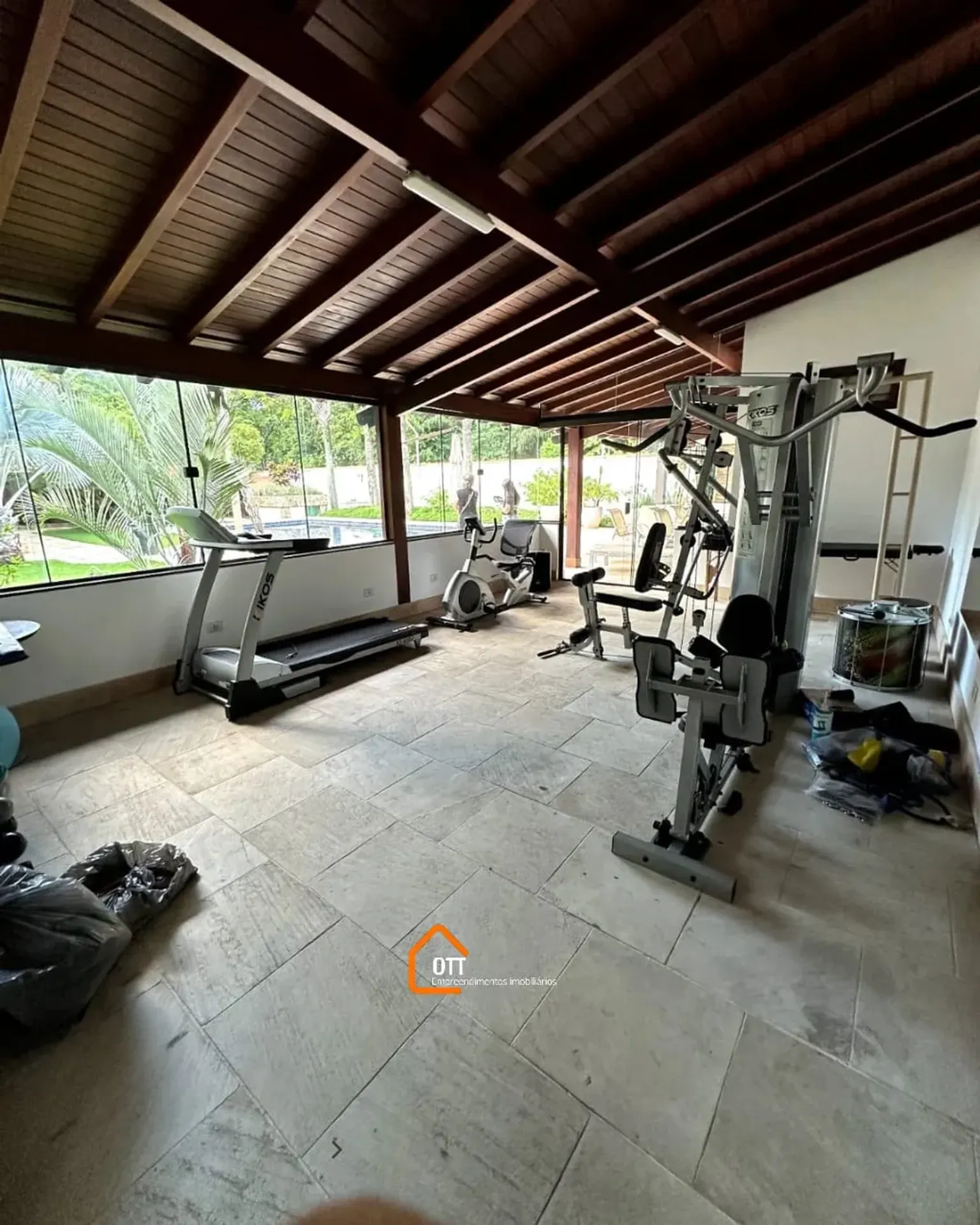Casa com varanda e churrasqueira 5 quartos e 5 banheiros — photo 32