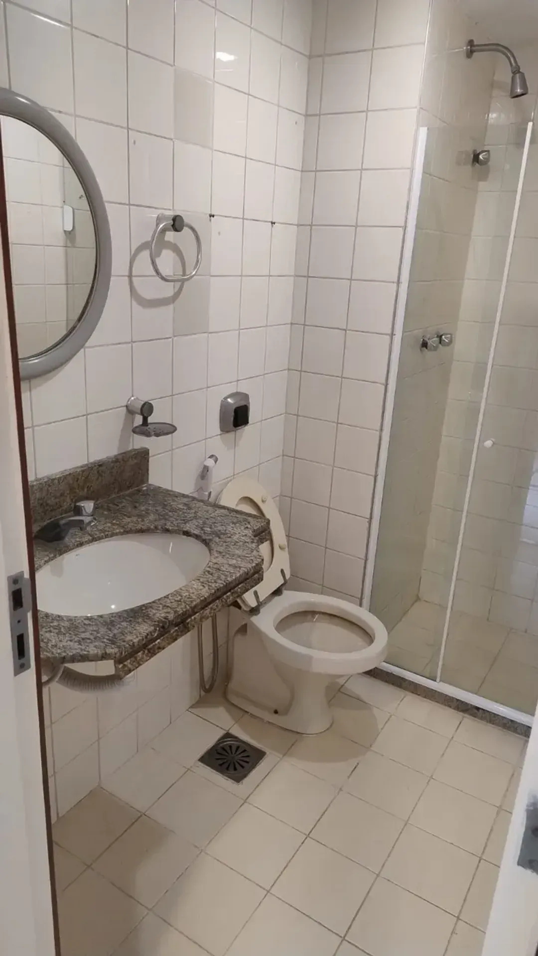 64 m² rental apartment with 2 bedrooms and balcony — photo 27