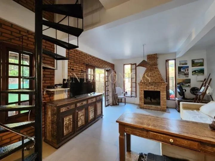 Furnished house, 120 m², with a fireplace — photo 18