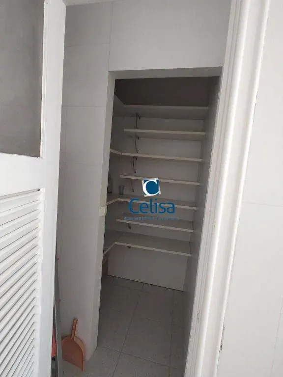 Furnished 294 m² apartment with a balcony grill — photo 69