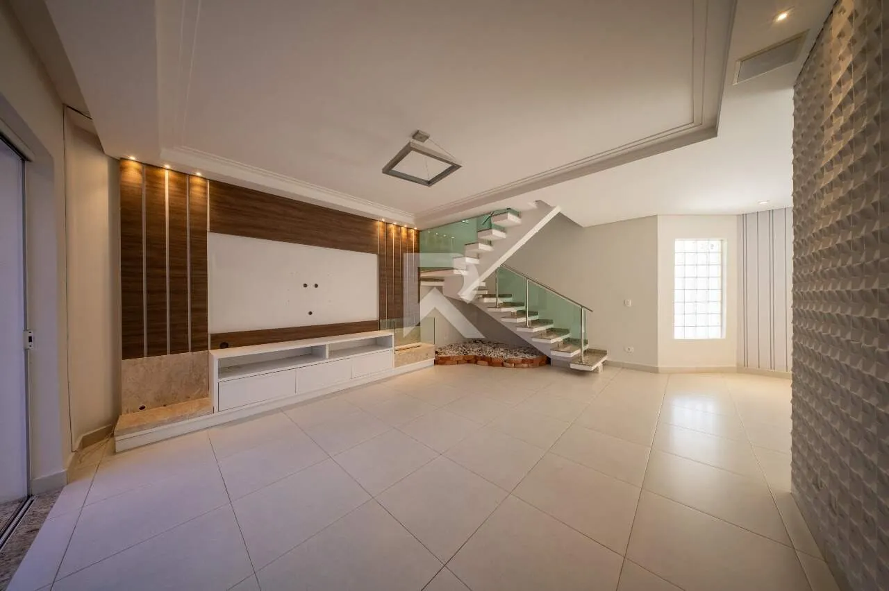 House with 4 bedrooms, private garden and 4 parking — photo 10