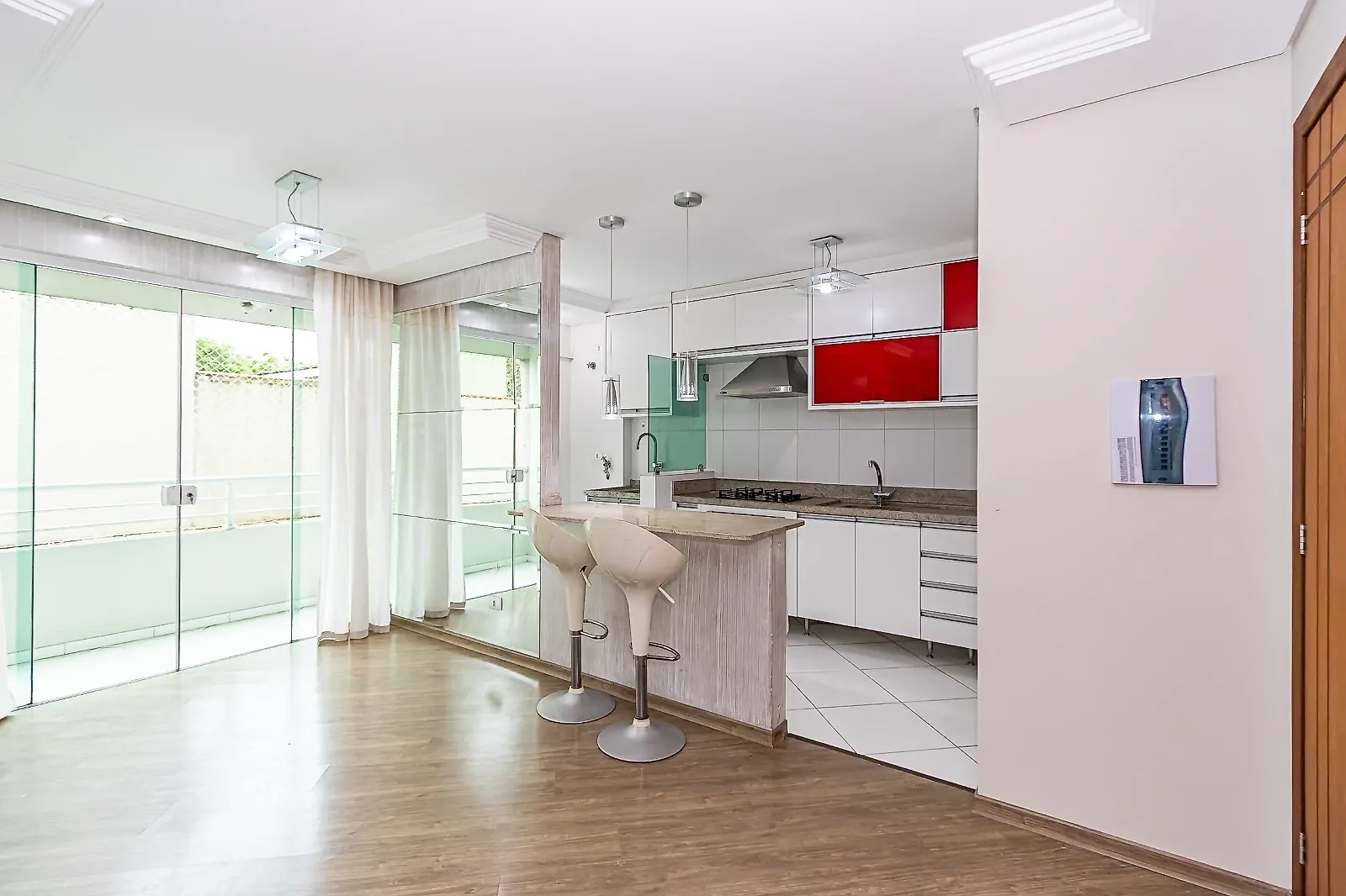 Apartamento de 2 quartos com varanda gourmet, Bacacheri — photo 24